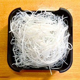 วุ้นเส้น