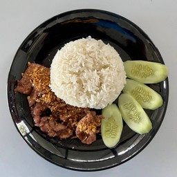 ข้าวหมูกระเทียม