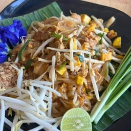 ผัดไทยเพลิน