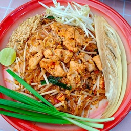 ผัดไทยไก่