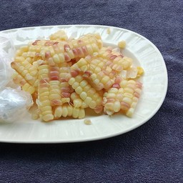 ข้าวโพดขาวหั่น(มะพร้าว,น้ำตาล)