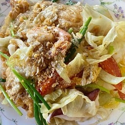 ผัดวุ้นเส้นกุ้งหมึก