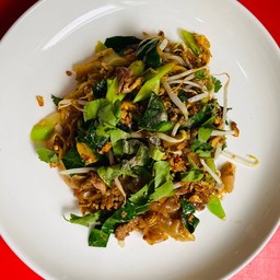 ผัดซีอิ๊วไก่