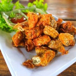 ข้าวหน้าไส้ทอดทอด+ไข่ดาว