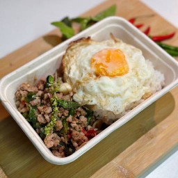 ข้าวกระเพราหมู+ไข่ดาว