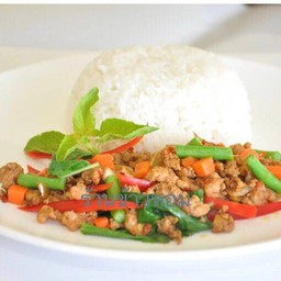 ข้าว ผัดกระเพราหมูสับ + แกงเลียงเห็ดรวม