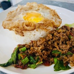 ผัดกะเพราเนื้อ