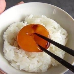 ข้าวญี่ปุ่น+ไข่ดอง