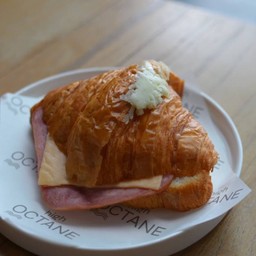 Ham&Cheese croissant 