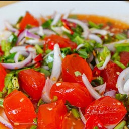 ยำไข่แดง