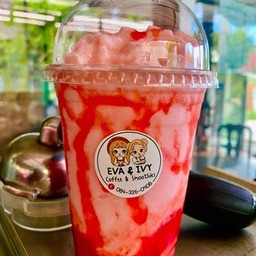 นมสดสตรอเบอร์รี่