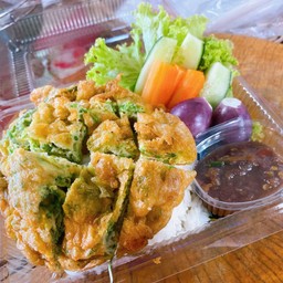 ข้าวไข่ชะอม น้ำพริกกะปิ