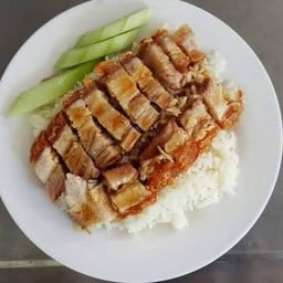 ข้าวผัดกระเพรา หอยทอด ผัดไทยเทวดา