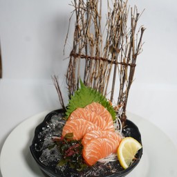 แซลมอน ซาซิมิ