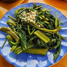 ผักบุ้งน้ำมันงา