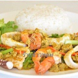 ข้าว ผัดผงกะหรี่ทะเล + แกงส้มกุ้ง