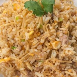 [อร่อยซ่ากับโค้ก] ข้าวผัดไข่หมูหมัก +  โค้ก ออริจินัล (ขวด) 