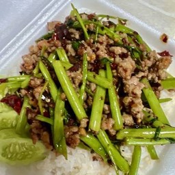 ข้าวกระเพาผักบุ้งหมูสับ