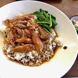 ข้าวขาหมู เนื้อล้วน