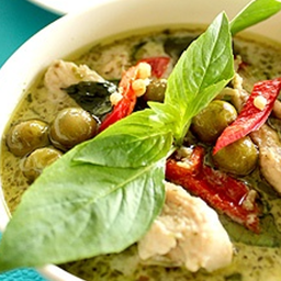 แกงเขียวหวานไก่/หมู