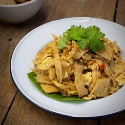 หน่อไม้ผัดไข่