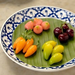 ลูกชุบ สูตรหวานน้อย