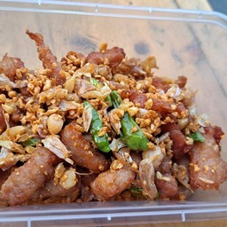 [อร่อยซ่ากับโค้ก] หมูทอด กระเทียม พริก สด +  "โค้ก" ออริจินัล (กระป๋อง) 