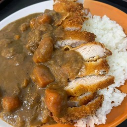 ข้าวแกงกะหรี่ (เลือกเนื้อสัตว์ ของทอดด้านในตัวเลือกเสริมครับ)