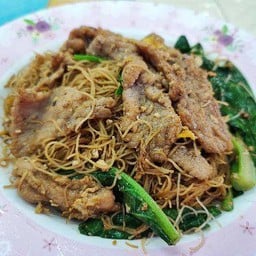 ราดหน้าเคี้ยงเอ็มไพร์ (หนองใหญ่) -