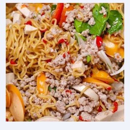 หนูจ๋า ยำสด ตลาดทรัพย์สินเจริญ