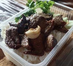 ข้าวตับทอดกระเทียม