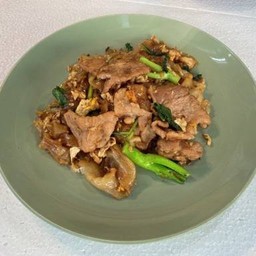 โครตผัดซีอิ้วหมูหมัก