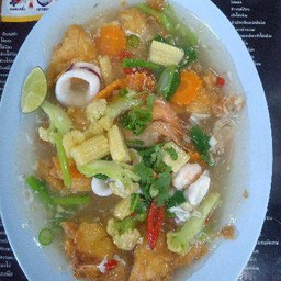 ราดหน้าปลาหมึก