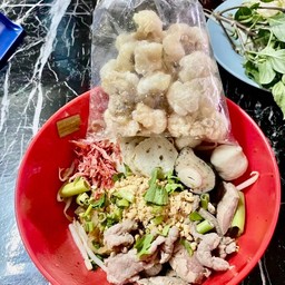 ก๋วยเตี๋ยวหมูน้ำตก-โพธิ์ทอง  ตามสั่ง สาระพัดตำ ภาคกลางวัน สาขา+1