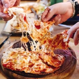 โรตีพิซซ่า