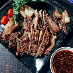 -เนื้อสองโต๊ะ