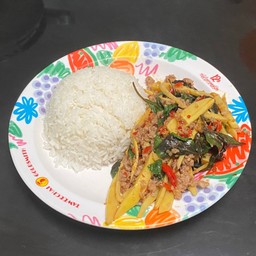 ข้าวหมูสับผัดหน่อไม้