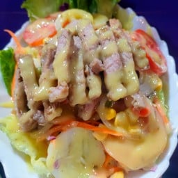 สลัดเนื้อ