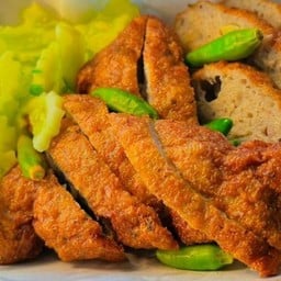 ร้านทอดมันปลากรายฮาลาล ศูนย์อาหารโรงพยาบาลลาดพร้าว