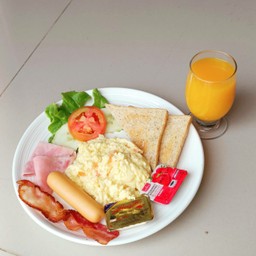 อเมริกันเบรคฟาสต์+น้ำส้ม