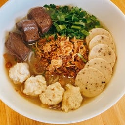 ก๋วยจั๊บเส้นมาม่า