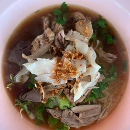 เกาเหลาทุกอย่าง (พิเศษไส้แก้ว)