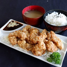Chick Karage Don ข้าวไก่คาราเกะ พร้อมซุป