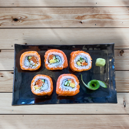 ชุดโรลแซลมอนทูโทน 5 ชิ้น Salmon 2-Tone Roll Set 5 pcs.