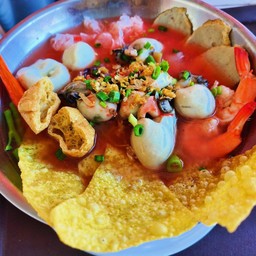 บะหมี่เกี๊ยวเย็นตาโฟทะเล