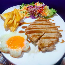 สเต็กหมู (เล็ก)+ไข่ดาว