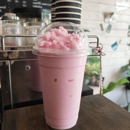 นมเย็นปั่น