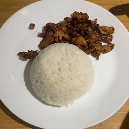 ข้าวหน้าหมูกะเทียม