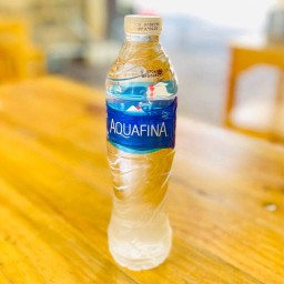 น้ำดื่ม อควาฟีน่า 550 ml