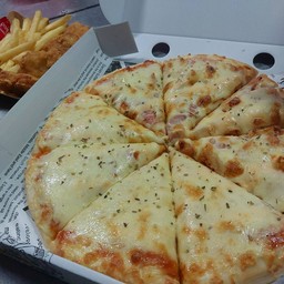 พิซซ่า L 9 นิ้ว เพิ่มชีสฟรี20บ!!